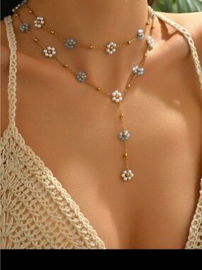 Set of 2 Gold Daisy Lariat Necklace with Blue and White Flower Beads